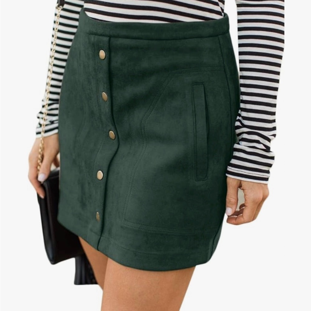 Dark green faux suede mini skirt, size large